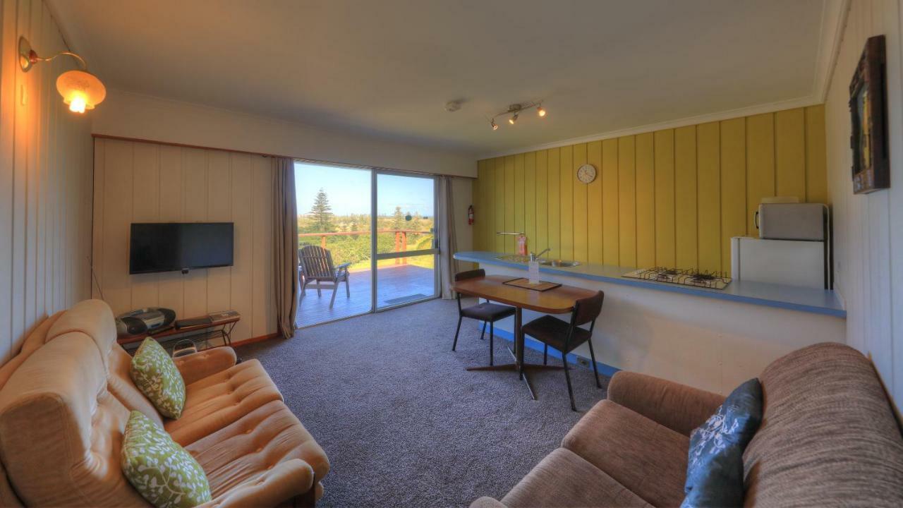 Hideaway Retreat Hotell Burnt Pine Exteriör bild
